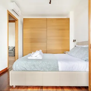 Lussuoso Attico Con Garage Gratis Vicino Al Duomo E Allo Ieo Appartamento