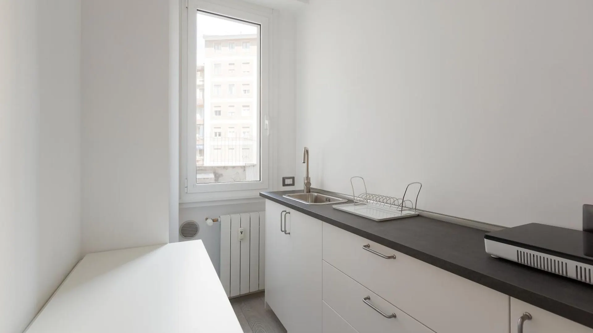 Milan-Corso Lodi Cosy Apartment With Small Terrace