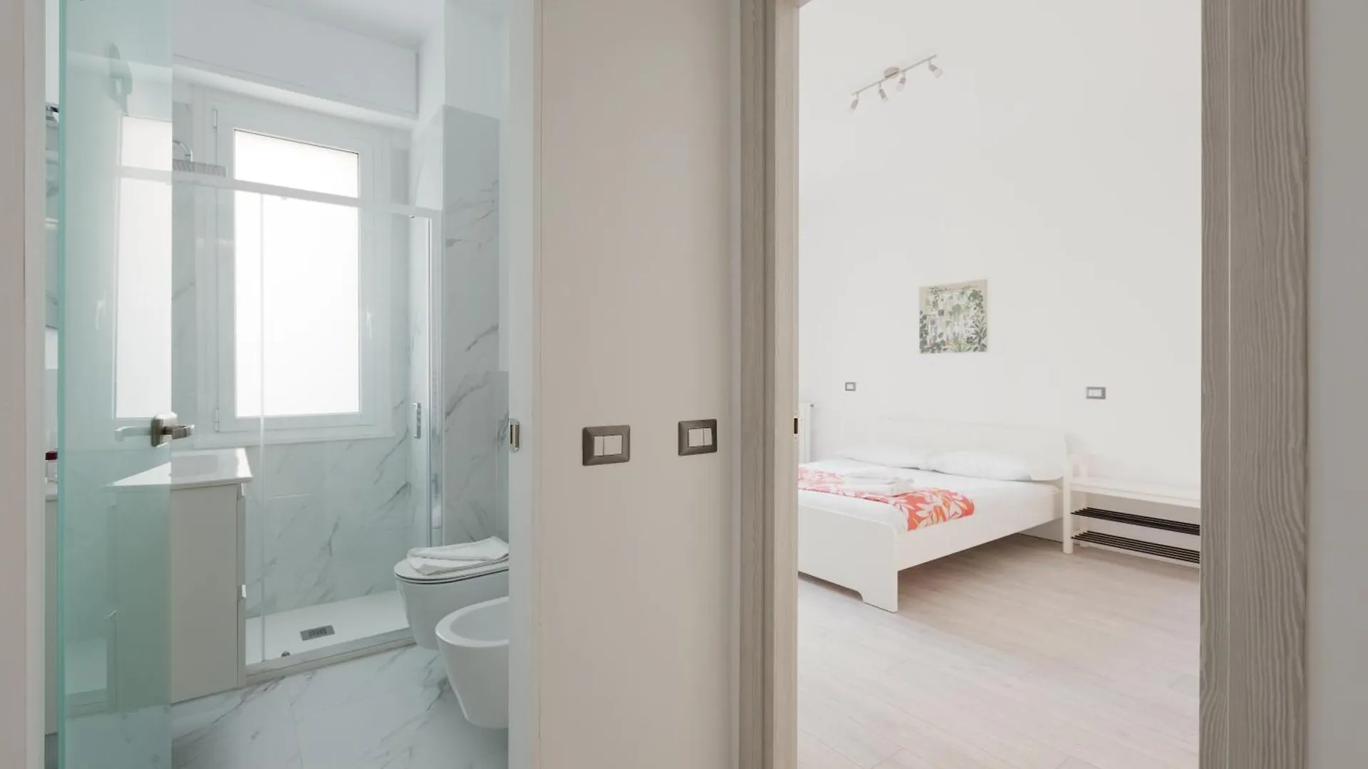 Milan-Corso Lodi Cosy Apartment With Small Terrace Italy